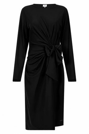 Larissa | black