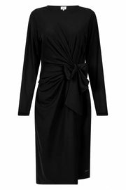 Larissa | black