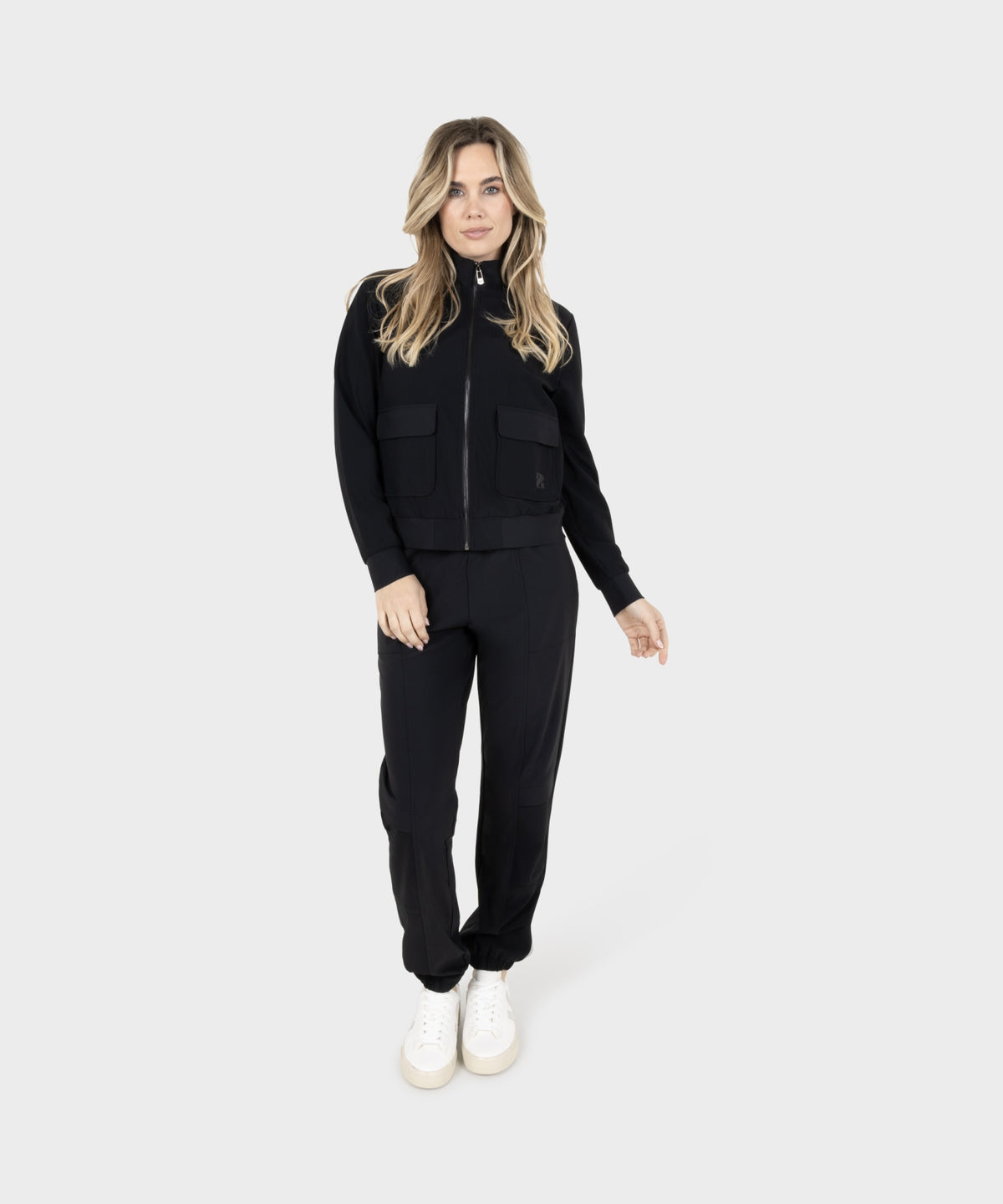 Daisy | black